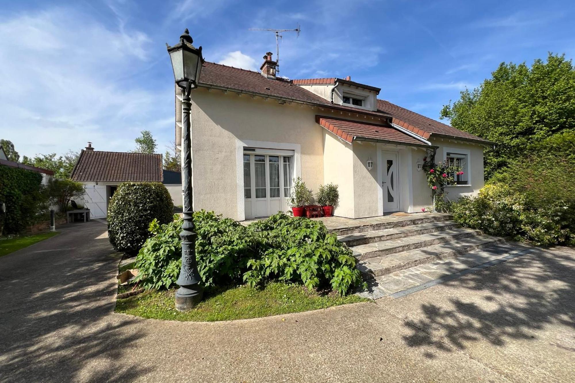 Les Sablons Villa La Houssaye-en-Brie Ngoại thất bức ảnh